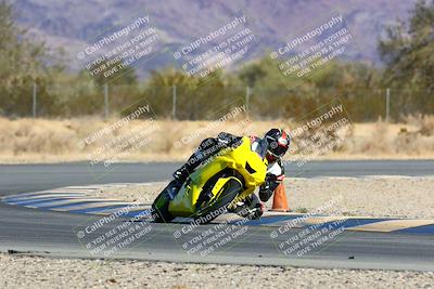 media/Jan-09-2022-SoCal Trackdays (Sun) [[2b1fec8404]]/Turn 6 (1035am)/